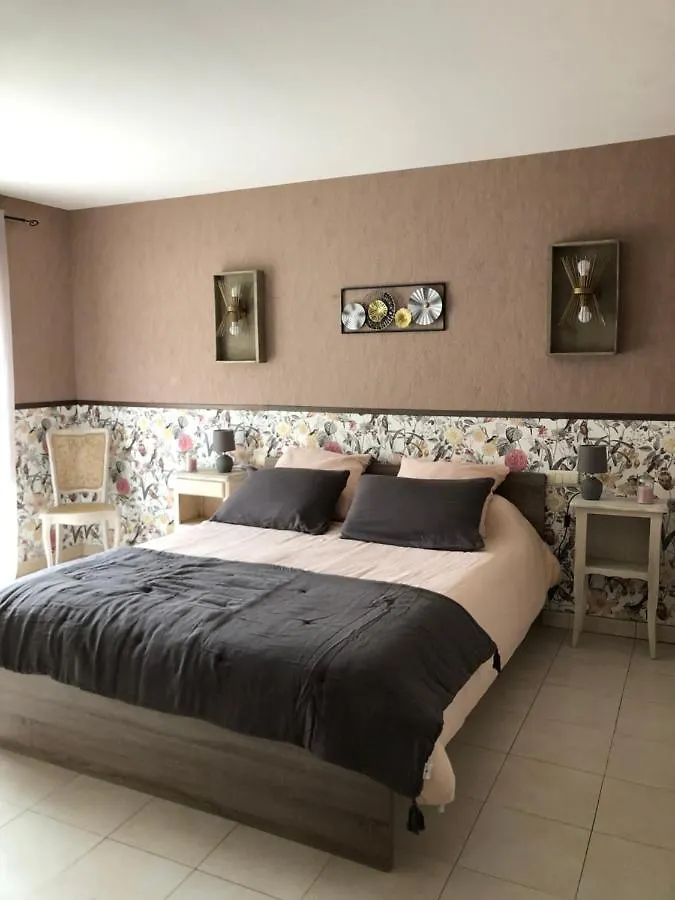 Bed and Breakfast Au bord de l eau à Surba 0*,  France