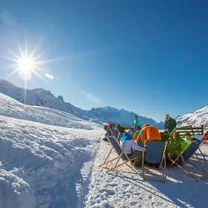 https://residence-amethystes-d12.hotels-rhonealpes.com